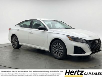 Used 2025 Nissan Altima 2.5 SV