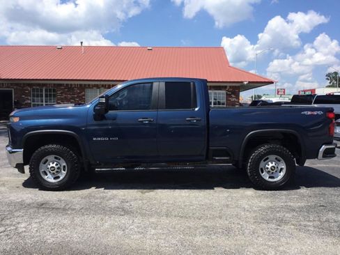 Used 2020 Chevrolet Silverado 2500 W/T w/ WT Safety Package AWD/4WD image 2