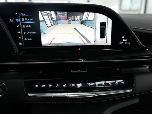 Used 2023 Cadillac Escalade ESV Sport w/ LPO, ONYX Package AWD/4WD image 18