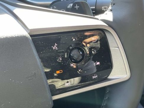 Certified 2025 Nissan Murano SL image 21