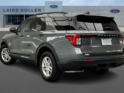 New 2026 Ford Explorer Active AWD/4WD image 3