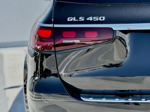 New 2026 Mercedes-Benz GLS 450 4MATIC image 10