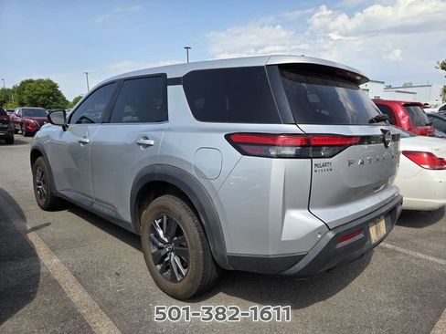 Used 2023 Nissan Pathfinder S FWD image 6