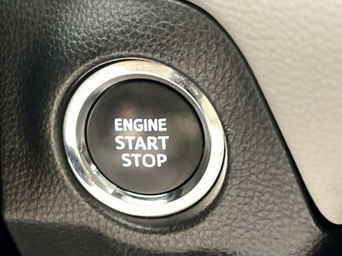 Used 2025 Toyota RAV4 XLE w/ Convenience Package FWD image 24