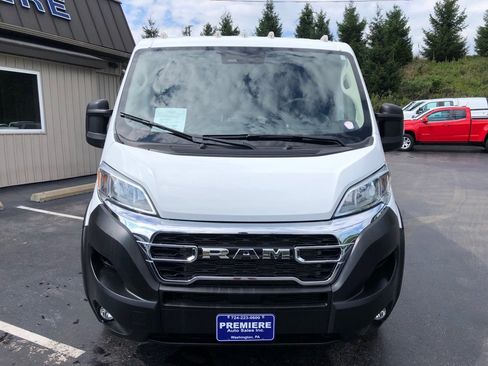 Used 2025 RAM ProMaster 2500 w/ U-Haul Equipment Group FWD image 9
