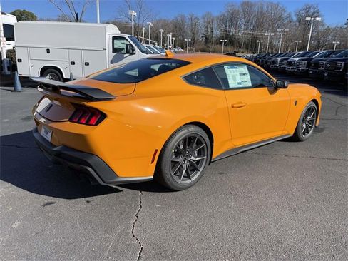 New 2026 Ford Mustang Dark Horse image 6