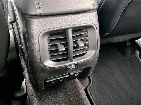 Certified 2019 Jeep Cherokee Limited image 16