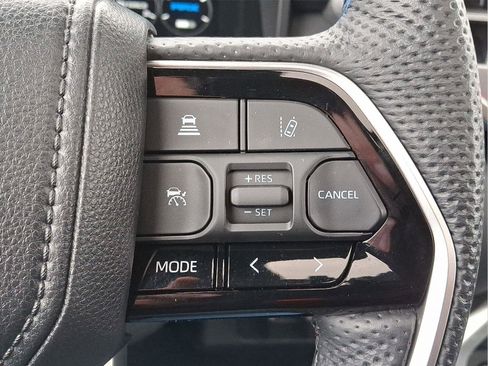 Used 2024 Toyota Sequoia Platinum image 23