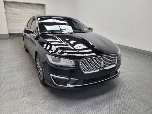 Used 2017 Lincoln MKZ Premiere image 13