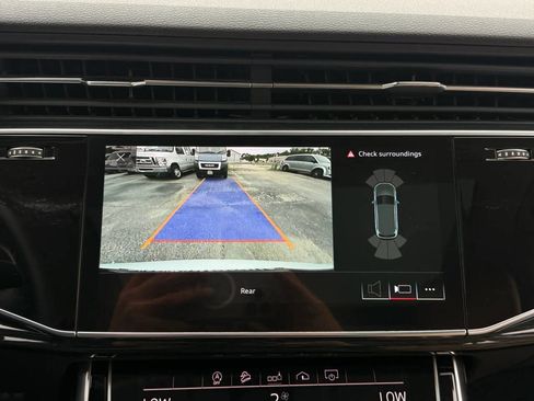 Used 2020 Audi Q7 3.0T Premium AWD/4WD image 21