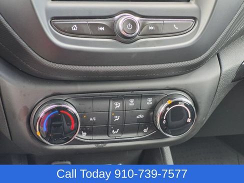 Used 2023 Chevrolet TrailBlazer LT FWD image 25