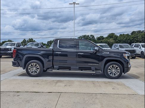 Used 2021 GMC Sierra 1500 Denali w/ Technology Package AWD/4WD image 6