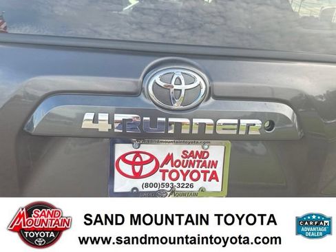 Used 2016 Toyota 4Runner SR5 RWD image 10