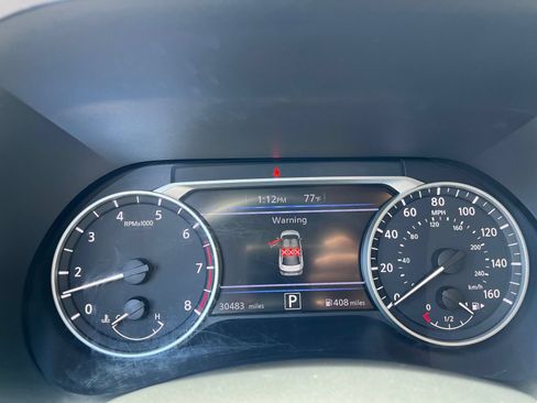 Used 2025 Nissan Sentra SV FWD image 40