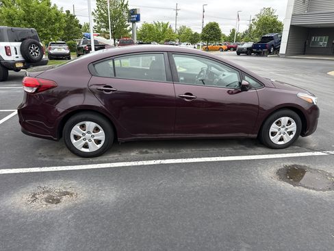 Used 2018 Kia Forte LX FWD image 8