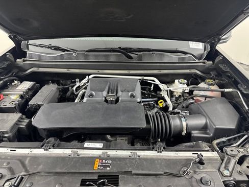 Used 2024 Chevrolet Colorado Z71 w/ LPO, Dark Essentials Package AWD/4WD image 36