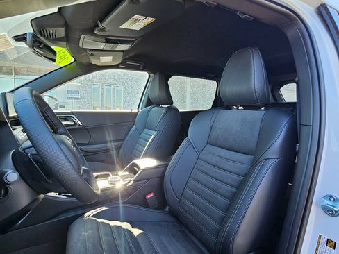New 2026 Mitsubishi Outlander LE AWD/4WD image 18