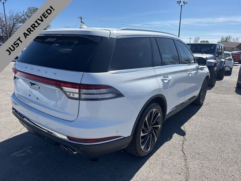 Used 2020 Lincoln Aviator Reserve w/ Equipment Group 202A image 5