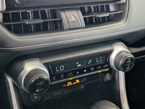 Used 2024 Toyota RAV4 XLE image 22