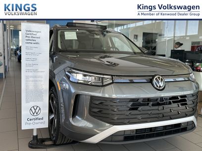 Certified 2025 Volkswagen Tiguan SE