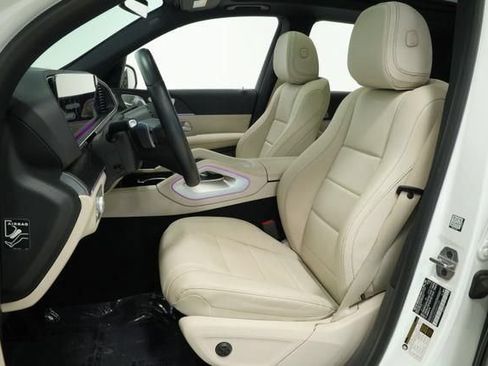 Used 2025 Mercedes-Benz GLE 350 4MATIC w/ AMG Line Exterior image 24