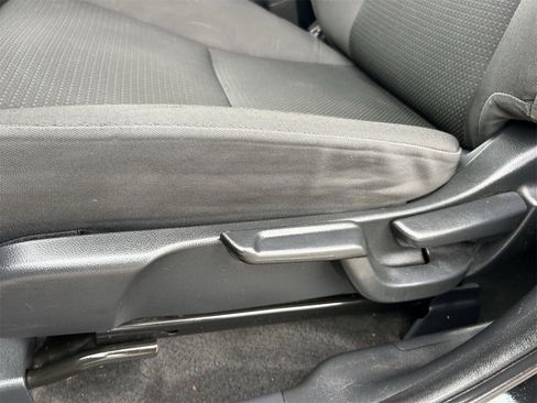 Used 2020 Honda HR-V LX image 25