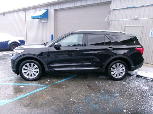 Used 2020 Ford Explorer Limited image 3