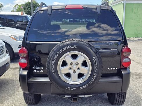 Used 2006 Jeep Liberty Sport AWD/4WD image 7
