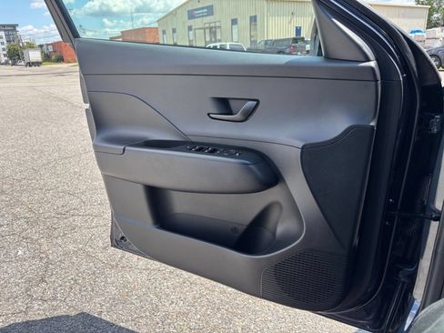 Used 2026 Hyundai Kona SEL Sport FWD image 18