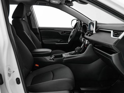 Used 2024 Toyota RAV4 LE image 30