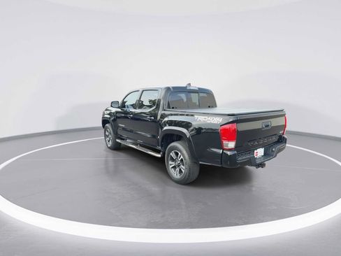 Used 2016 Toyota Tacoma TRD Sport w/ Towing Package AWD/4WD image 6