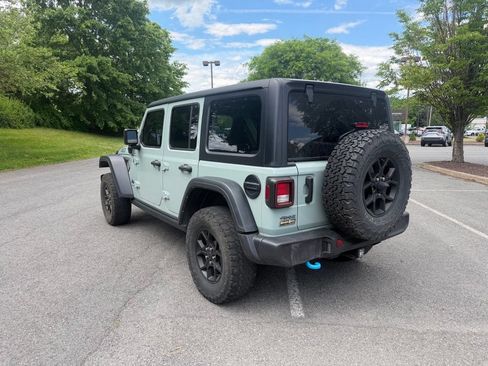 Used 2024 Jeep Wrangler Unlimited AWD/4WD image 5
