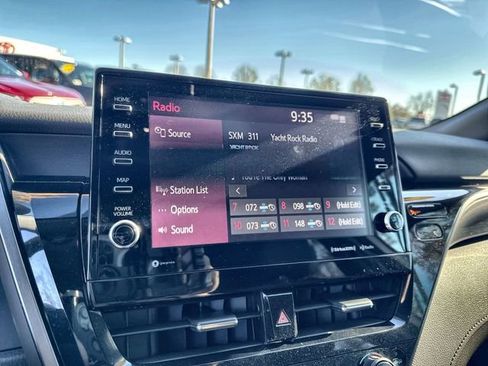 Used 2024 Toyota Camry XLE image 25