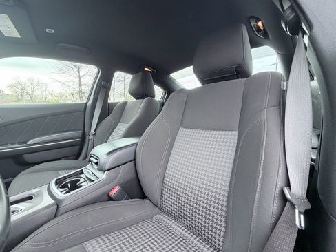 Used 2023 Dodge Charger SXT image 17