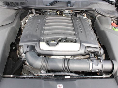 Used 2014 Porsche Cayenne image 28