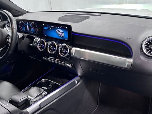 Certified 2023 Mercedes-Benz GLB 250 4MATIC image 17