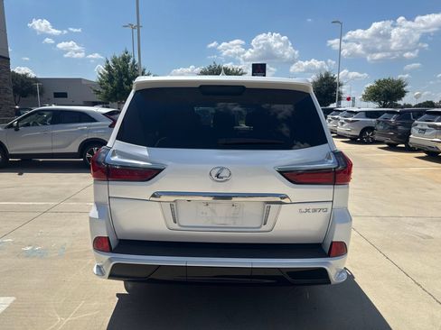 Used 2021 Lexus LX 570 4WD w/ Sport Package image 4