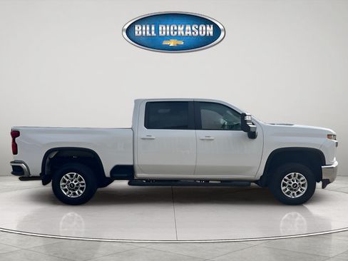 Used 2020 Chevrolet Silverado 2500 LT AWD/4WD image 9