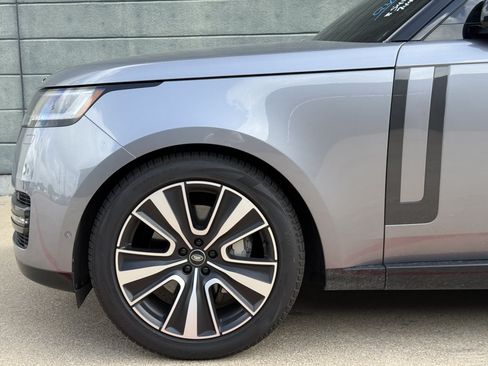 Used 2024 Land Rover Range Rover SE AWD/4WD image 5