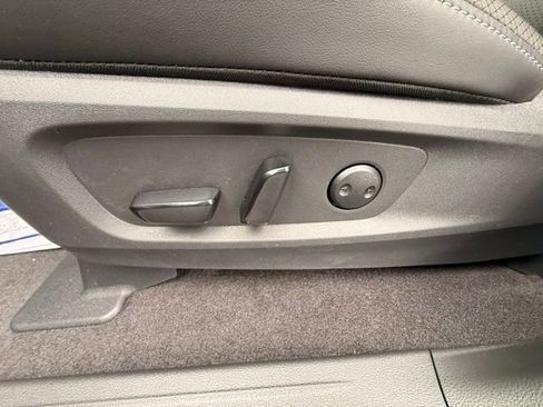 New 2026 Nissan Pathfinder SL AWD/4WD image 13