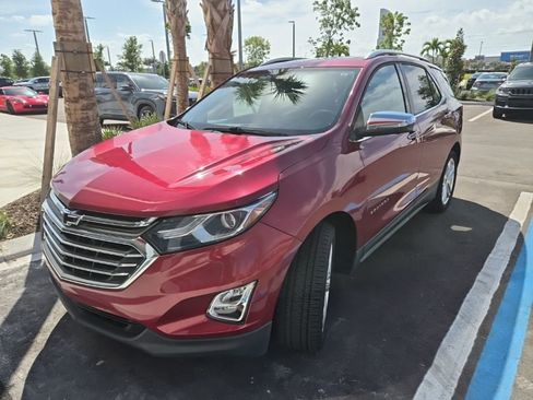 Used 2019 Chevrolet Equinox Premier image 3