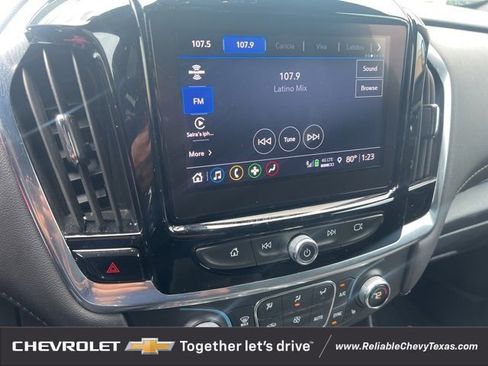 Used 2023 Chevrolet Traverse LT image 11