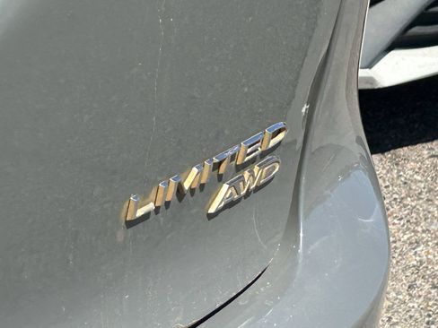 Used 2021 Chrysler Pacifica Limited w/ Premium & Safety Sphere Group AWD/4WD image 6