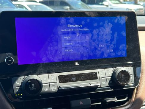 Used 2025 Toyota Grand Highlander AWD Hybrid image 40