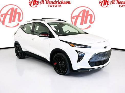 Used 2023 Chevrolet Bolt EUV LT w/ Convenience Package image 1