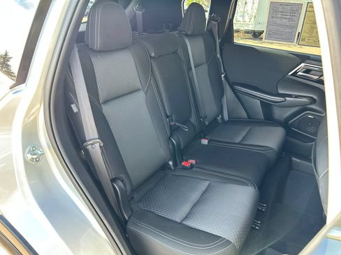 Used 2025 Mitsubishi Outlander ES AWD/4WD image 19