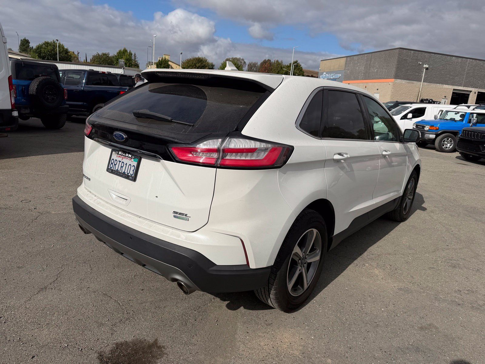 Used 2020 Ford Edge SEL w/ Convenience Package FWD image 5