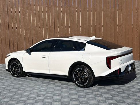 Used 2025 Kia K4 GT-Line w/ GT-Line Premium Package image 17