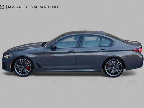 Used 2022 BMW M550i xDrive AWD/4WD image 2