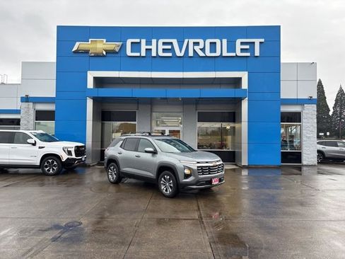 New 2026 Chevrolet Equinox LT w/ Safety and Technology Package AWD/4WD image 1